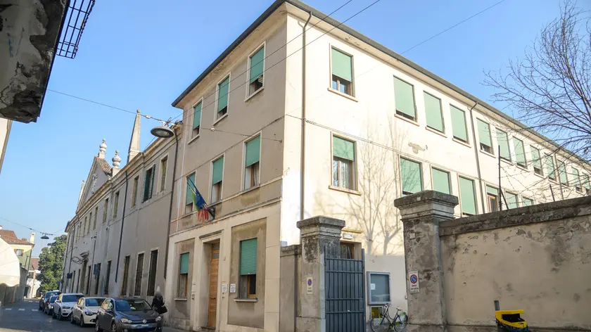 La scuola media Carducci in via San Martino a Este