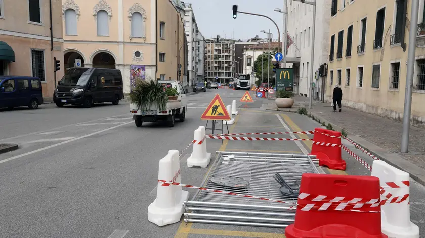 Ancora cantieri del tram a Padova in corso Milano