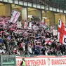 Tifosi del Padova allo stadio Euganeo