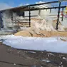 Il camion carico di pellet incendiatosi sull'A4 a San Stino di Livenza