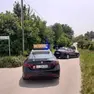 Le pattuglie dei carabinieri sul luogo dell'omicidio, a Fontaniva