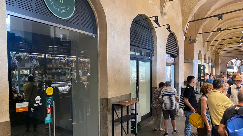 Tra le attività che hanno chiuso c'è anche Artisti del Vegetariano