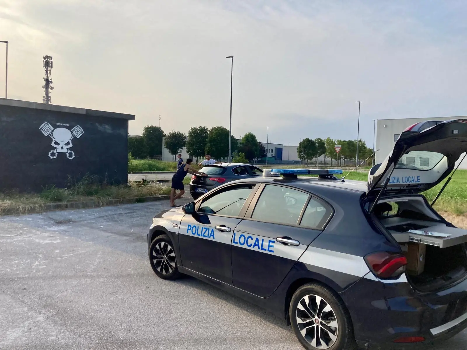 I controlli dei vigili in zona industriale