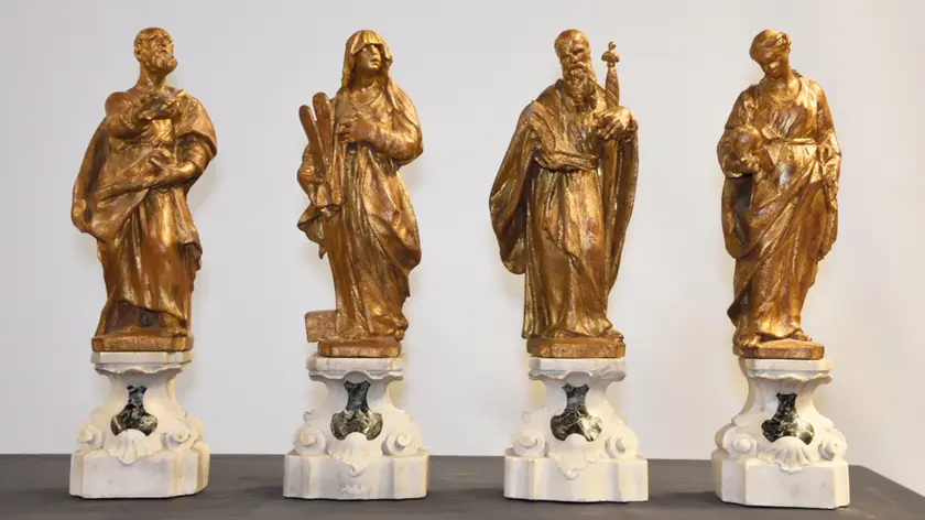 Le statuette che saranno riconsegnate