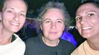 Le amiche che hanno ritrovato la bicicletta