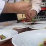 Lavoratori stagionali in un ristorante