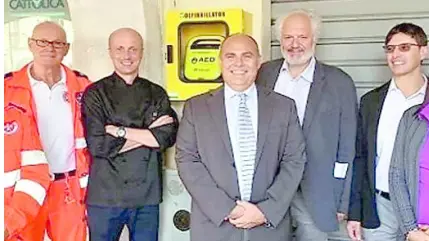 L’inaugurazione del defibrillatore nel 2019