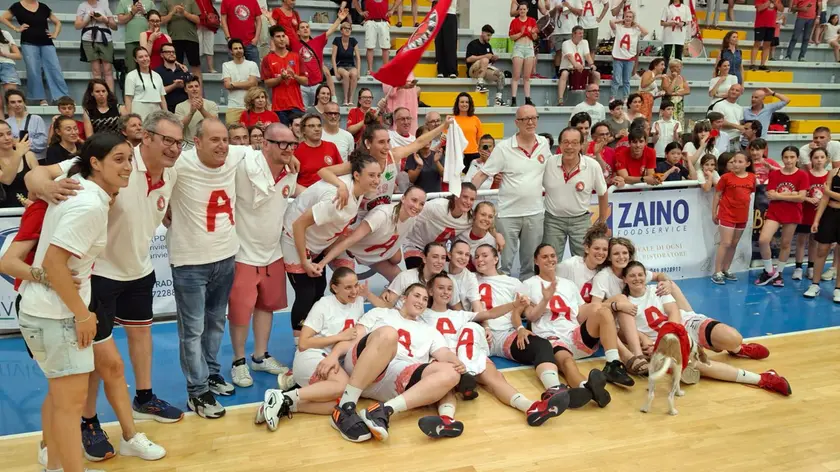 La festa per la promozione in A2