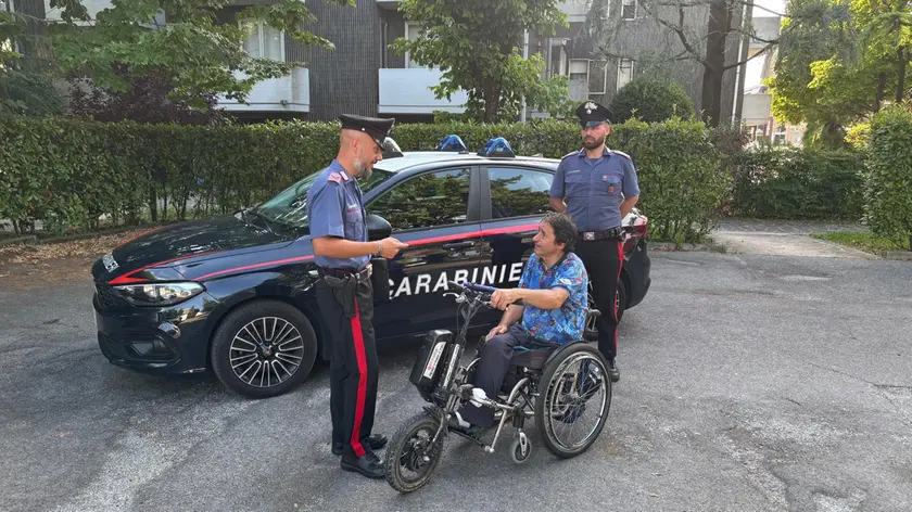 Il motore della carrozzina elettrica restituito dai carabinieri al proprietario