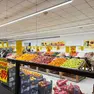 Il negozio Maxifrutta di via Ansuino da Forlì ha riaperto