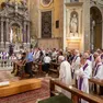 Un momento del funerale (foto Zangirolami)