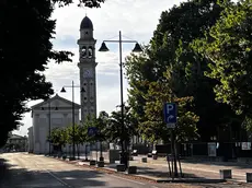 La chiesa e il campanile del centro di Salboro