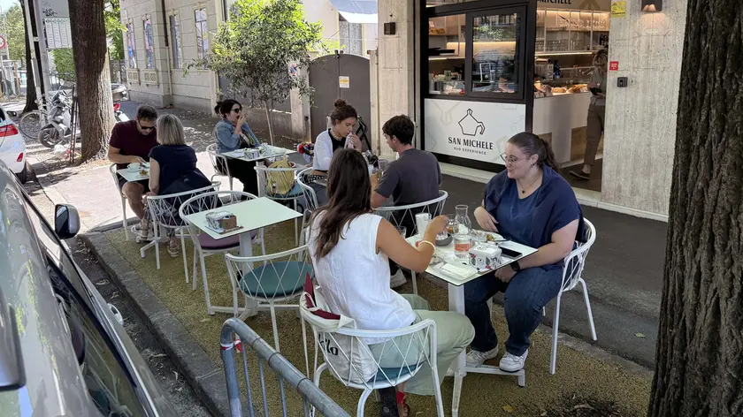 L’area del plateatico com’è dopo che è stata rimossa la pedana