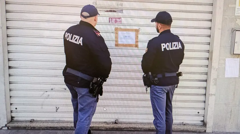 La chiusura di un locale da parte della Questura