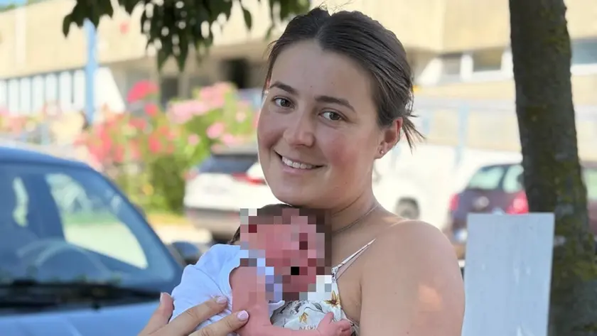 Corina Batir, 30enne di Treviso, diventata mamma tra gli scritti e l'orale della maturità