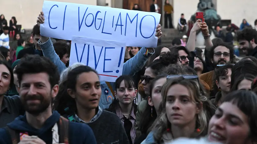 Una manifestazione per dire no alla violenza sulle donne