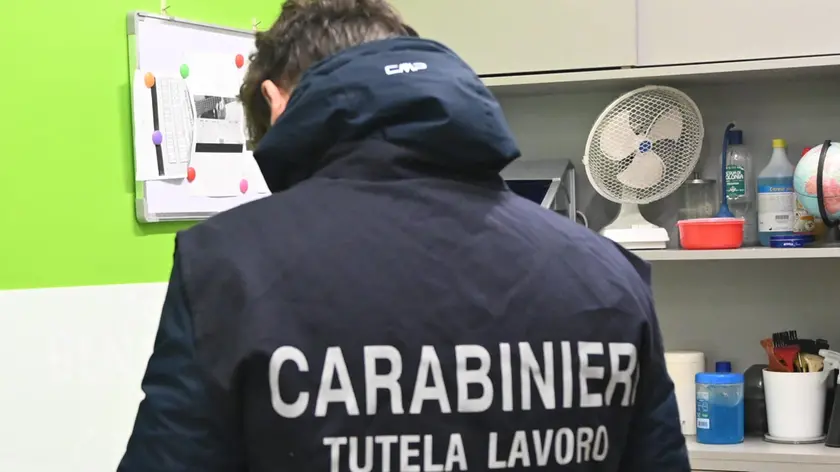 Il blitz dei carabinieri