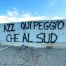 La scritta di protesta