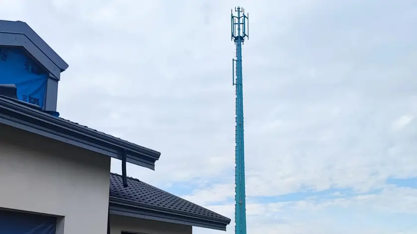 La contestata antenna di Pozzoveggiani