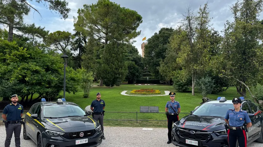 Este, chiuso l'ex Sottosopra: operazione di carabinieri e guardia di finanza