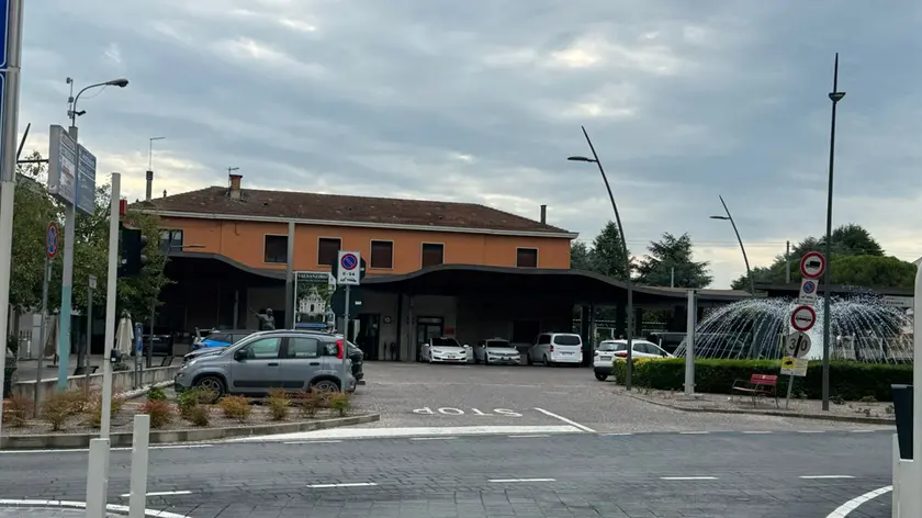 La stazione ferroviaria di Montegrotto Terme teatro della rissa