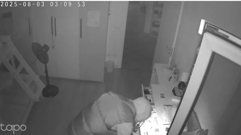 Le immagini del blitz nella casa a San Martino di Lupari hanno fatto il giro dei social