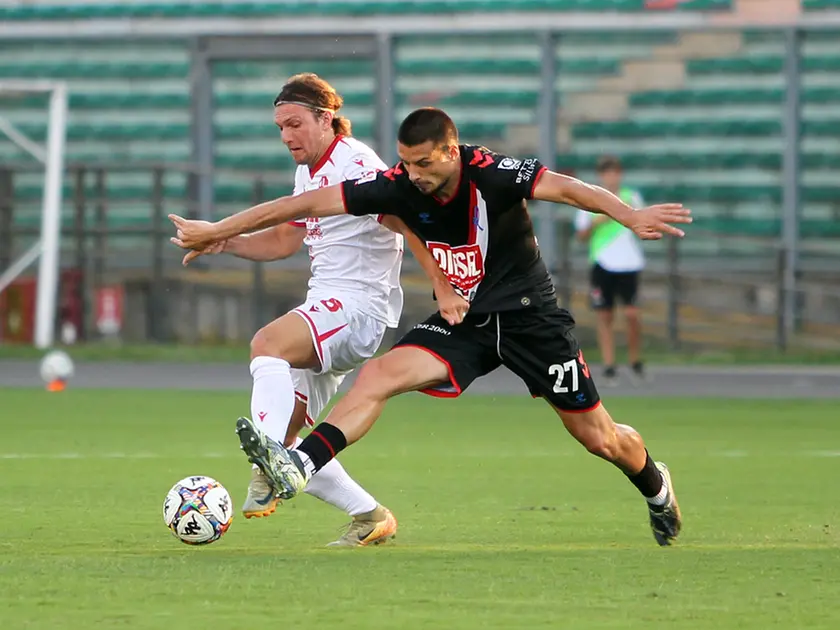 Vicenza batte il Padova 2-0 e passa il turno