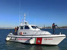 Una imbarcazione della Guardia costiera