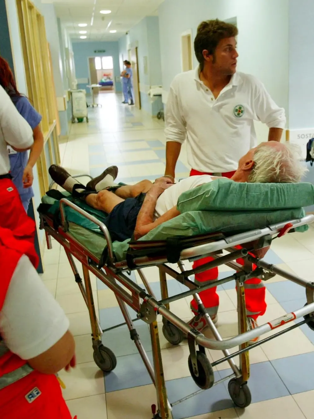 Un anziano soccorso per un malore dovuto dal caldo