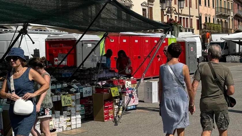 I vespasiani della festa di Ferragosto in Prato della Valle