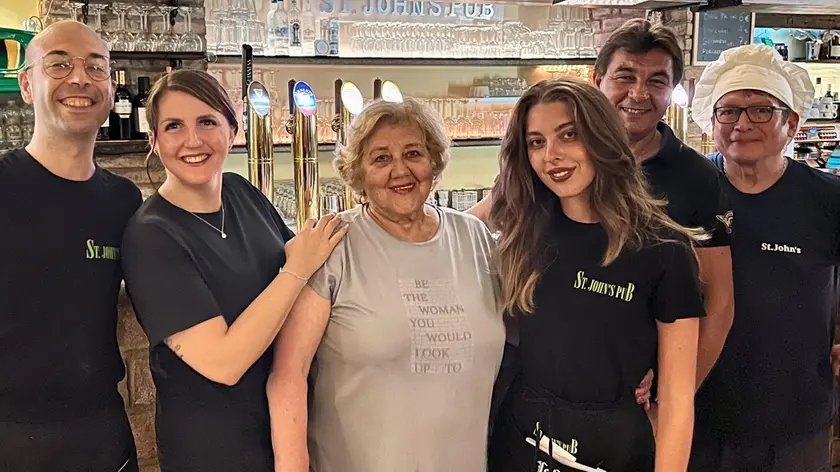 Fedora Favaron compie 80 anni: la regina della notte di Padova tra ricordi e futuro