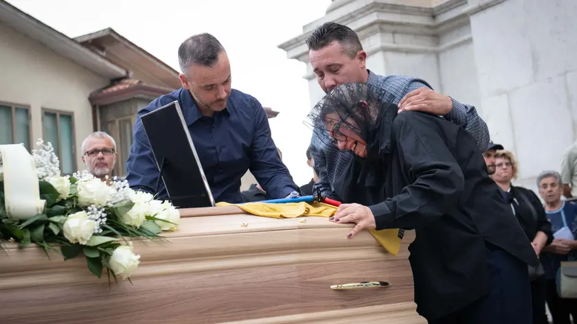 Lo strazio dei familiari