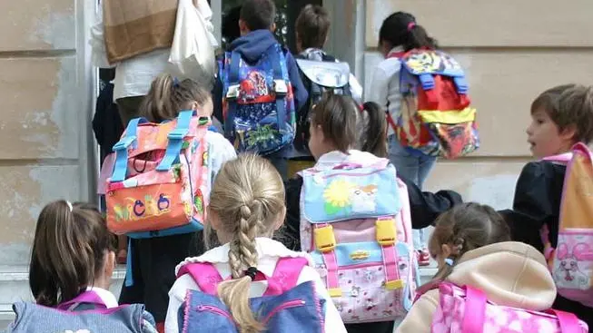 Bimbi all'ingresso a scuola. In aumento gli alunni fragili