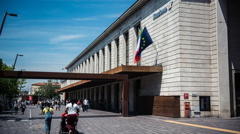 Ruba un monopattino elettrico in stazione a Padova: arrestato