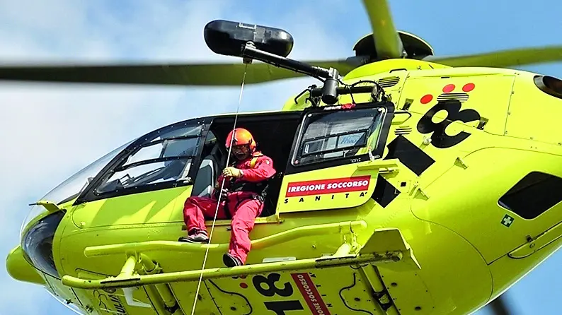 A Grado è intervenuto ieri anche l’elicottero del 118 per prestare soccorso alla bambina