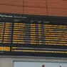 Il tabellone in stazione a Padova con ritardi importanti