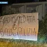 Le scritte anarchiche contro la polizia di Padova