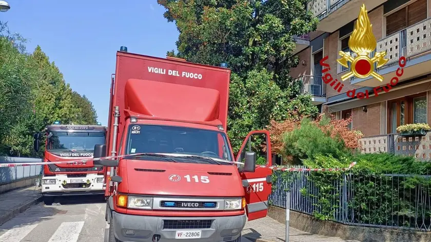 Incendio dei contatori in un condominio di Padova