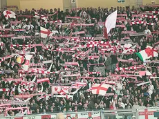 Alcune immagini storiche della Tribuna Fattori gremita di tifosi.