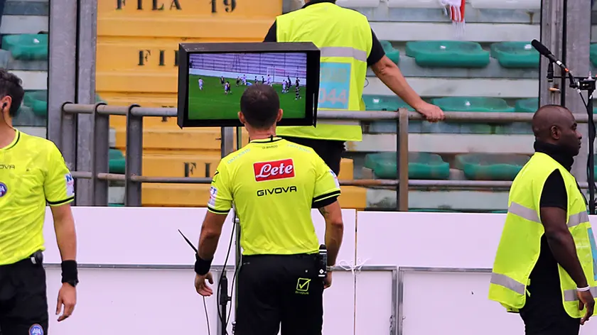 L'arbitro al Var