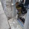 La porta sfondata del Serd