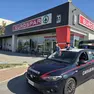 I carabinieri all'Eurospar dove è avvenuto il furto