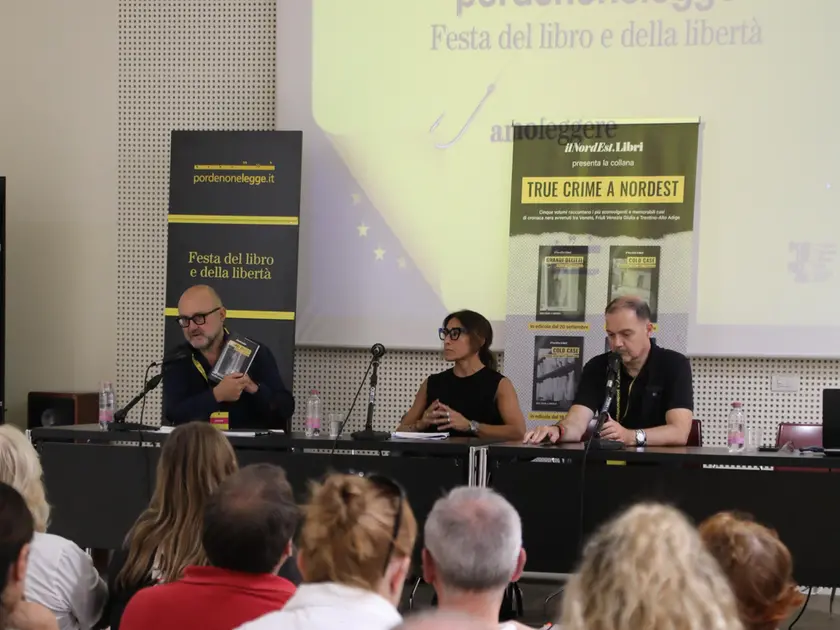 Il pienone alla prima presentazione, a Pordenone Legge