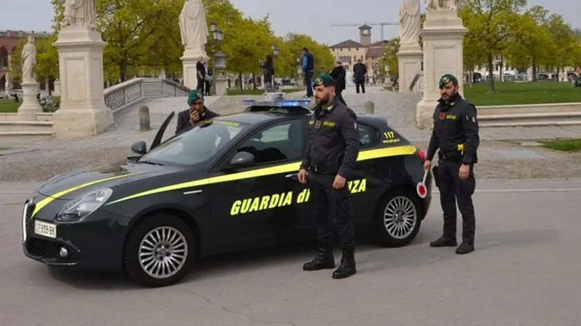 La Guardia di Finanzia di Padova ha identificato 1.800 soggetti in estate
