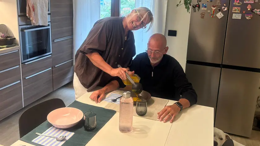 Franca Berto e Massimo Zen nella loro abitazione il giorno dopo la scarcerazione