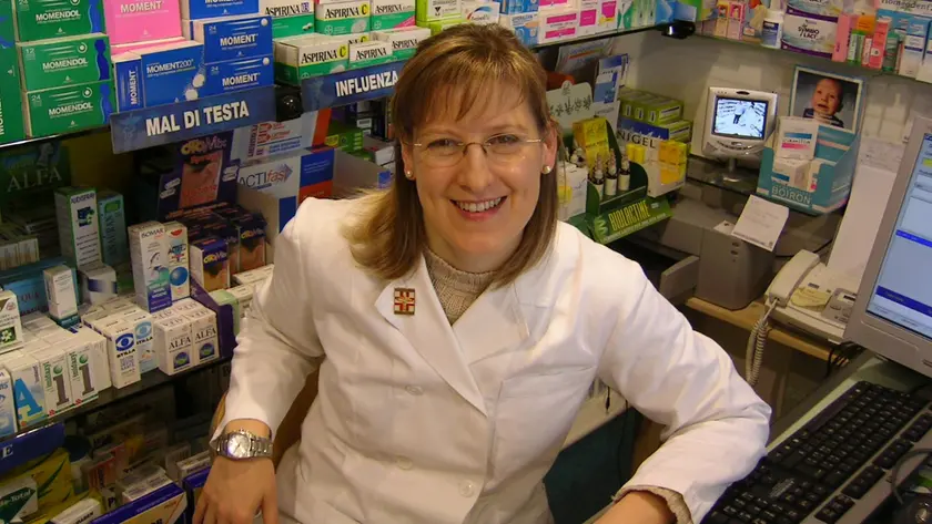 Silvia Scarabello nella sua parafarmacia