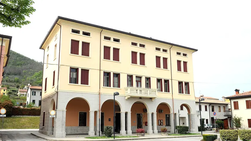 Sorvegliato speciale, il municipio di Lozzo Atestino