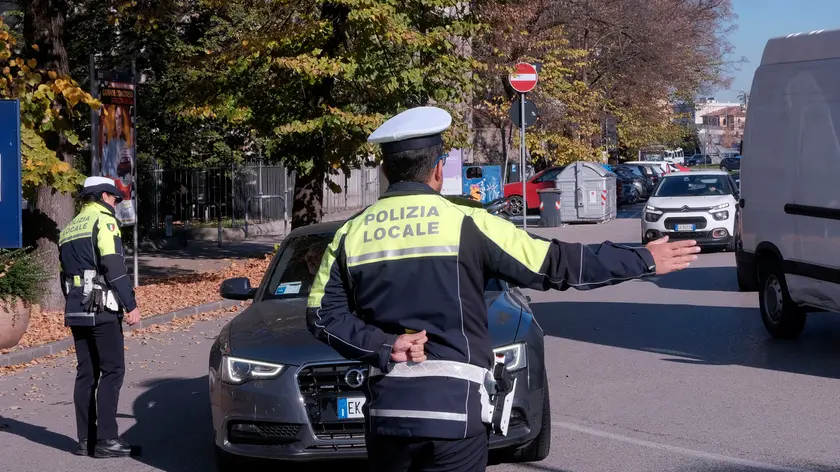 La polizia locale al lavoro