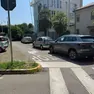 Alcuni parcheggi selvaggi in zona ospedale
