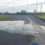 La macchia di gasolio sulla strada regionale 104 Monselice-Mare a Correzzola